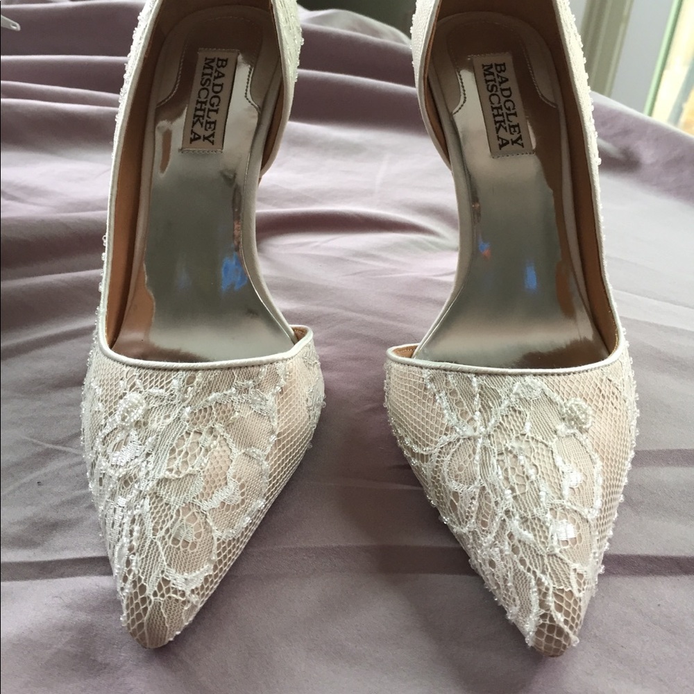 Badgley Mischka Haylee Lace Pump